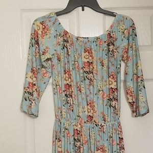 Off the shoulder maxi dress